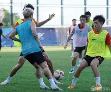 678体育平台-深圳球队备战对阵四川，齐心协力冲刺胜利的简单介绍