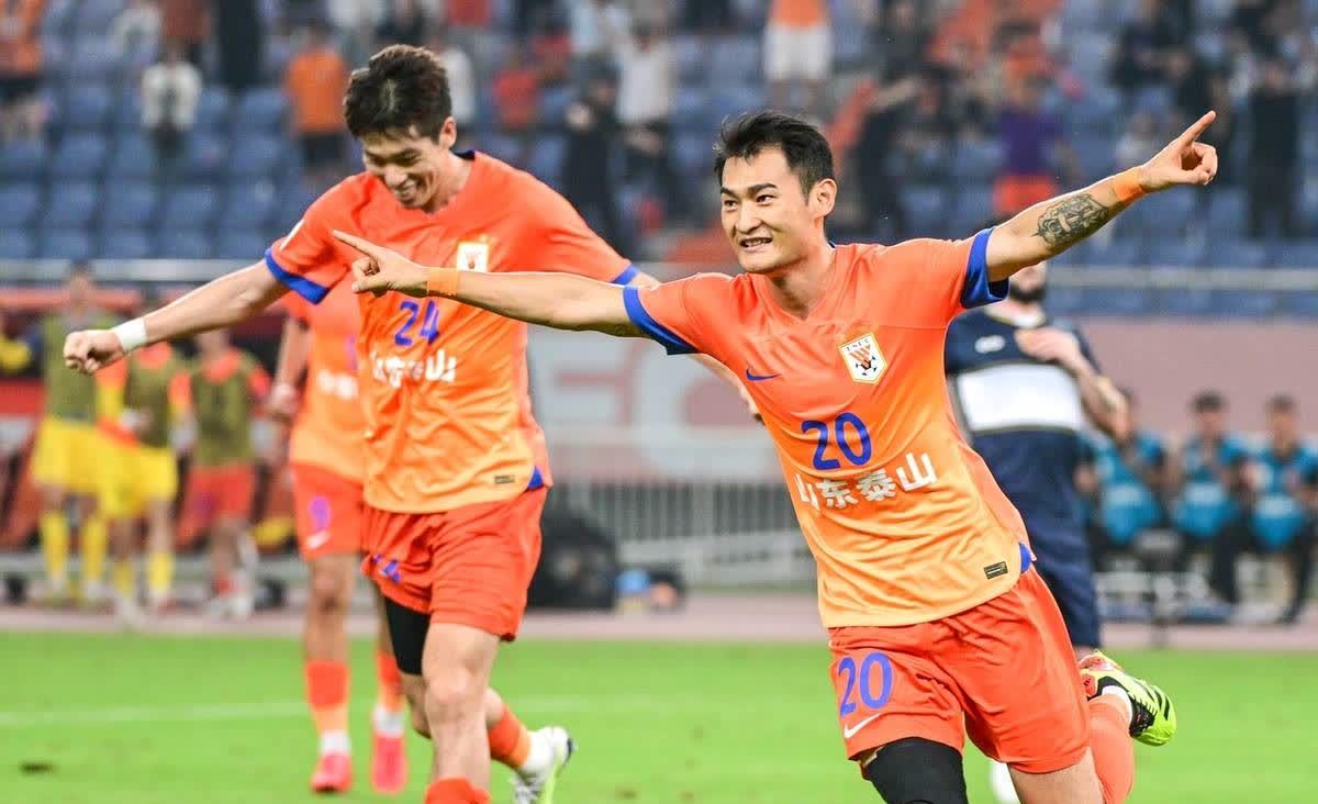 678体育平台-关于中超红牌！山东泰山队3-1胜武汉三镇！克雷桑进球无效！泽卡两球的信息